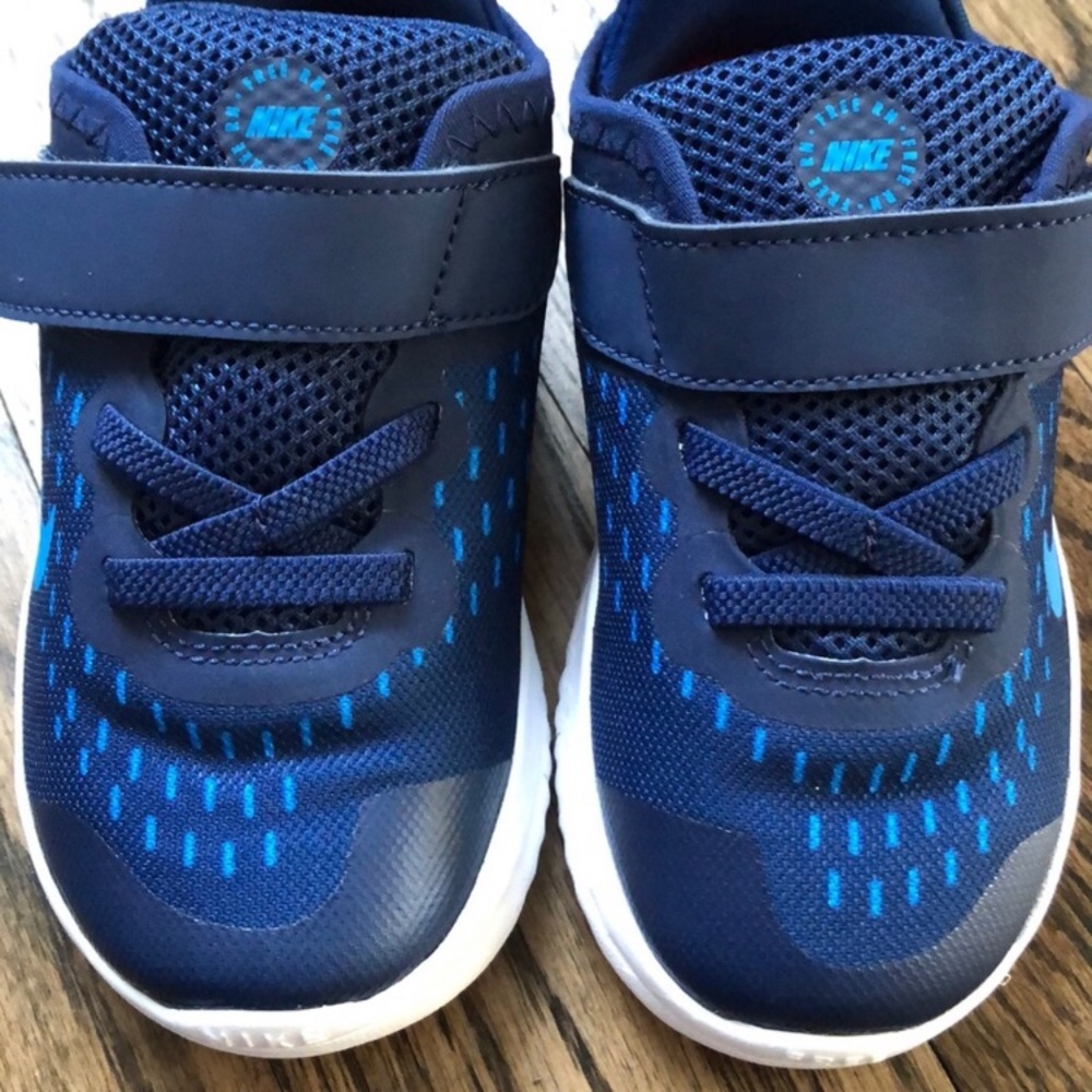 NIKE FREE RN Boy Sneakers - Picture 4 of 12